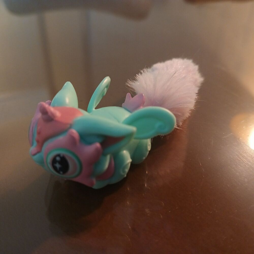 Wow Wee Pixie Belles Mini Figurine Action Figure AURORA 1" x 3" Long Plastic Toy
